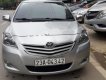 Toyota Vios E 2013 - Cần bán gấp Toyota Vios E 2013, màu bạc