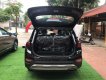 Hyundai Santa Fe 2.4L 2019 - Cần bán xe Hyundai Santa Fe 2.4 sản xuất 2019 máy xăng, bản tiêu chuẩn màu đen