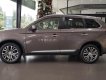 Mitsubishi Outlander 2.0 CVT 2019 - Bán Mitsubishi Outlander 2.0 STD, màu nâu, tại Quảng Trị, hỗ trợ trả góp 80%, giá tốt, hotline 0911.821.457