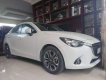 Mazda 2 2017 - Cần bán gấp Mazda 2 đời 2017, màu trắng xe gia đình