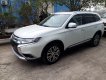 Mitsubishi Outlander 2019 - Bán xe Mitsubishi Outlander 2019 tại Quảng Bình. Trả góp đến 80%, xe có sẵn giao ngay. LH: 0911.82.1513