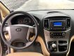 Hyundai Grand Starex 2.5MT 2017 - Bán Hyundai Grand Starex 2.5MT 2017 đăng ký 2018, màu xám, xe nhập cực đẹp