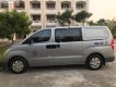 Hyundai Grand Starex Van 2.4 MT 2017 - Bán Hyundai Grand Starex Van 2.4 MT đời 2017, màu xám, xe nhập 