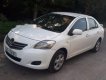 Toyota Vios   2010 - Bán Toyota Vios năm sản xuất 2010, màu trắng xe gia đình