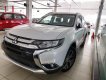 Mitsubishi Outlander AT 2019 - Bán Mitsubishi Outlander sản xuất 2019, màu trắng, tại Quảng Trị, giá 808tr, hỗ trợ trả góp 80%