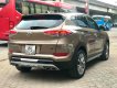 Hyundai Tucson   2017 - Cần bán xe Hyundai Tucson Full máy dầu đời 2017, màu nâu