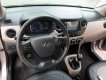 Hyundai Grand i10  MT 2016 - Bán Hyundai Grand i10 MT 2016, màu bạc, xe nhập, nội thất tươi mới