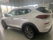 Hyundai Tucson 2.0 AT CRDi 2019 - Bán xe Hyundai Tucson 2.0 AT CRDi sản xuất 2019, màu trắng
