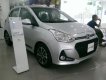 Hyundai Grand i10 1.2 AT HB 2019 - Hyundai Grand I10 1.2AT sedan màu bạc, nhận xe ngay chỉ với 130tr, tặng bộ phụ kiện cao cấp. LH: 0977 139 312