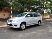 Toyota Innova E  2013 - Bán Toyota Innova E sản xuất năm 2013, màu bạc còn mới