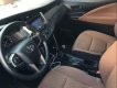 Toyota Innova 2017 - Bán xe Toyota Innova đời 2017, màu bạc còn mới, giá chỉ 660 triệu