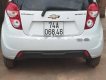 Chevrolet Spark LT 1.2 MT 2017 - Cần bán gấp Chevrolet Spark LT 1.2 MT năm sản xuất 2017, màu trắng xe gia đình