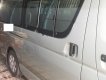 Toyota Hiace 2011 - Cần bán gấp Toyota Hiace đời 2011, màu bạc