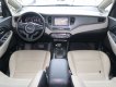 Kia Rondo 1.7AT 2017 - Cần bán Kia Rondo 1.7AT sản xuất năm 2017, màu bạc, giá 736tr