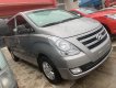 Hyundai Starex 2.5 2016 - Cần bán Hyundai Starex 2.5 đời 2016, màu bạc, xe nhập