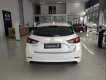 Mazda 3 2019 - Cần bán xe Mazda 3 sản xuất năm 2019, màu trắng, giá 664tr