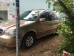 Kia Carnival 2008 - Cần bán lại xe Kia Carnival năm sản xuất 2008, màu vàng, sơn zin, máy êm