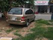 Kia Carnival 2008 - Cần bán lại xe Kia Carnival năm sản xuất 2008, màu vàng, sơn zin, máy êm