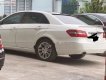 Mercedes-Benz E class E300 2011 - Bán xe cũ Mercedes E300 năm 2011, màu trắng