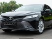 Toyota Camry 2.5Q 2019 - Cần bán Camry 2.5Q 2019, giá cực tốt