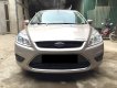 Ford Focus 2012 - Bán Ford Focus 2012 tự động bản 2.0 màu ghi vàng, xe rất đẹp