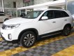 Kia Sorento GAT 2.4AT 2016 - Bán Kia Sorento GAT 2.4AT năm sản xuất 2016, màu trắng