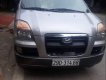 Hyundai Starex   2004 - Bán Hyundai Starex đời 2004, màu bạc, điều hòa mát ăn ít dầu