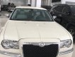 Chrysler 300 2010 - Bán ô tô Chrysler 300 2010, màu trắng, xe nhập, giá tốt