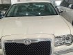 Chrysler 300 3.5 2010 - Cần bán Chrysler 300 3.5 đời 2010, màu trắng, nhập khẩu