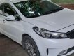 Kia Cerato 1.6 MT 2017 - Cần bán gấp Kia Cerato 1.6 MT đời 2017, màu trắng chính chủ, bản đủ