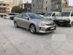 Toyota Camry 2.5G 2016 - Bán Toyota Camry 2.5G năm 2016, màu vàng cát