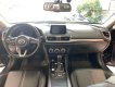 Mazda 3 2018 - Bán ô tô Mazda 3 Hatchback 2018, màu xanh đá lướt 9000 km