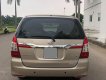 Toyota Innova V 2015 - Bán Toyota Innova V 2015 số tự động, màu vàng cát, xe đi giữ gìn cẩn thận