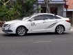 Hyundai Sonata Y20 2011 - Gia đình bán Hyundai Sonata Y20 năm sản xuất 2011, màu trắng, xe nhập 