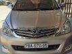 Toyota Innova G 2011 - Cần bán Toyota Innova G sản xuất năm 2011, màu kem (be) còn mới