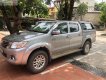 Toyota Hilux 2014 - Cần bán gấp Toyota Hilux đời 2014, màu bạc, nhập khẩu