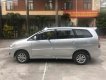 Toyota Innova 2.0E 2012 - Cần bán gấp Toyota Innova 2.0E sản xuất năm 2012, màu bạc