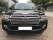 Toyota Land Cruiser 2016 - Bán Toyota Landcruiser VX 4.6V8 màu đen nội thất kem xe sản xuất 2016 đăng ký tên công ty cuối 2016, hóa đơn xuất cao