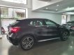 Mercedes-Benz GLA-Class 2018 - Bán xe Mercedes GLA250 2018, chạy lướt 4609 km giá cực rẻ