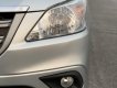 Toyota Innova 2015 - Bán Toyota Innova 2.0E năm 2015, màu bạc