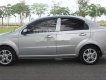 Chevrolet Aveo 2017 - Cần bán xe Chevrolet Aveo sản xuất năm 2017, màu bạc
