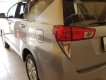 Toyota Innova 2016 - Cần bán lại xe Toyota Innova 2.0E 2016, màu bạc số sàn, giá tốt