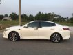 Kia Optima   2018 - Cần bán lại xe Kia Optima năm 2018, màu trắng