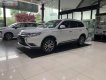 Mitsubishi Outlander 2019 - Bán xe Mitsubishi Outlander 2.4 Prenium đời 2019, màu trắng, giá tốt