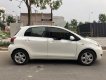 Toyota Yaris 2009 - Bán ô tô Toyota Yaris năm sản xuất 2009, màu trắng, nhập khẩu, 328tr xe nguyên bản