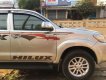 Toyota Hilux   2011 - Bán Toyota Hilux đời 2011, màu bạc, xe nhập, số sàn