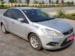 Ford Focus 2009 - Cần bán gấp Ford Focus 2009, màu bạc số sàn, 215tr