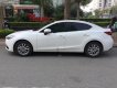 Mazda 3 2017 - Cần bán lại xe Mazda 3 năm 2017, màu trắng, 588tr