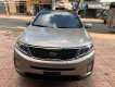 Kia Sorento 2016 - Bán Kia Sorento 2016, màu vàng, 700 triệu