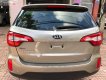 Kia Sorento 2016 - Bán Kia Sorento 2016, màu vàng, 700 triệu